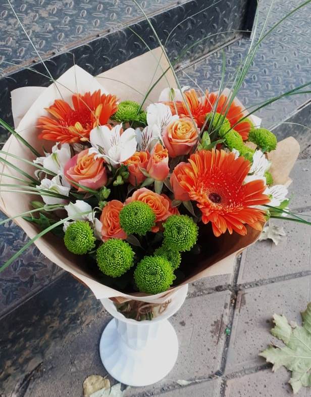 Букет цветов из: Герберы, Хризантемы, Альстромерии и Розы в Посёлок Центральной усадьбы совхоза Озёры
