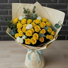 Букет цветов из:  Розы в Посёлок Центральной усадьбы совхоза Озёры