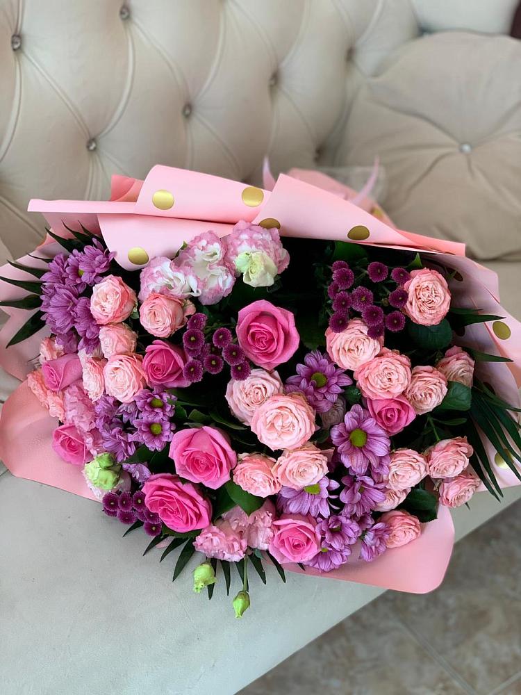 Букет цветов из: Хризантемы, Розы и Лизиантусы в Посёлок Центральной усадьбы совхоза Озёры