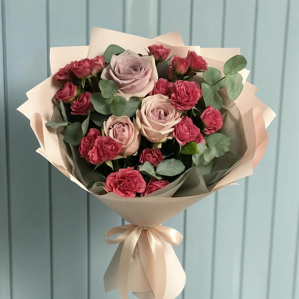 Букет цветов из: Гвоздики и Розы в Посёлок Центральной усадьбы совхоза Озёры