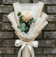 Букет цветов из:  Розы в Посёлок Центральной усадьбы совхоза Озёры