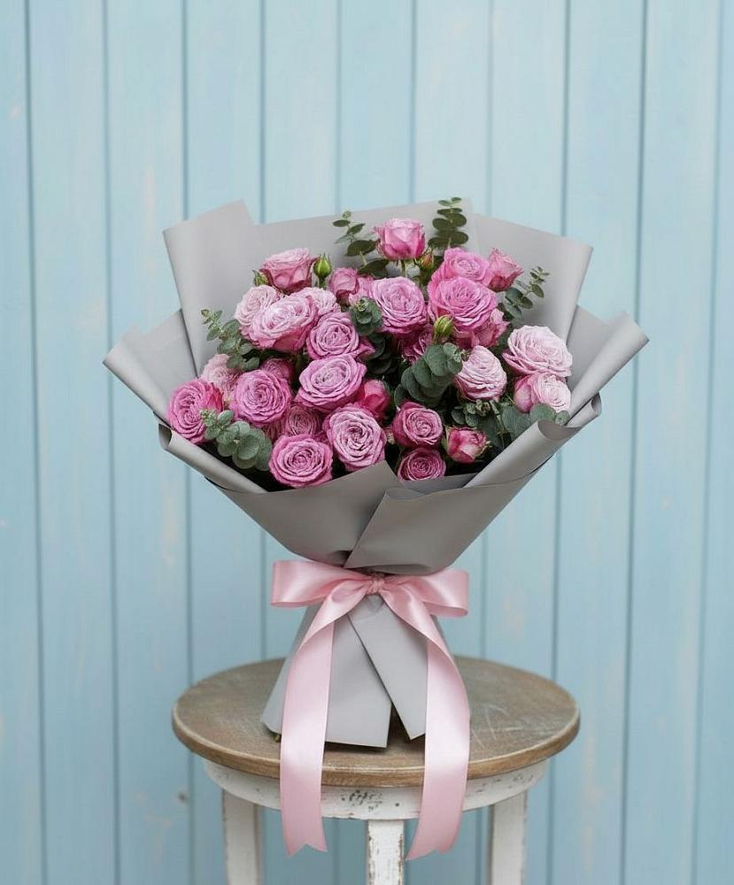 Букет цветов из: Розы в Посёлок Центральной усадьбы совхоза Озёры