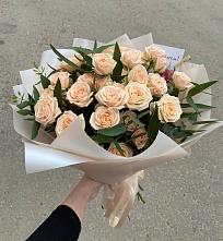 Букет Кремовые розы Латте в Посёлок Центральной усадьбы совхоза Озёры