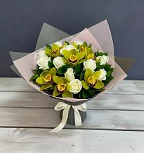 Букет цветов из:  Орхидеи и Розы в Посёлок Центральной усадьбы совхоза Озёры