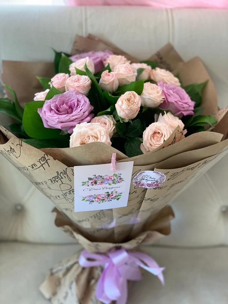 Букет цветов из: Розы в Посёлок Центральной усадьбы совхоза Озёры