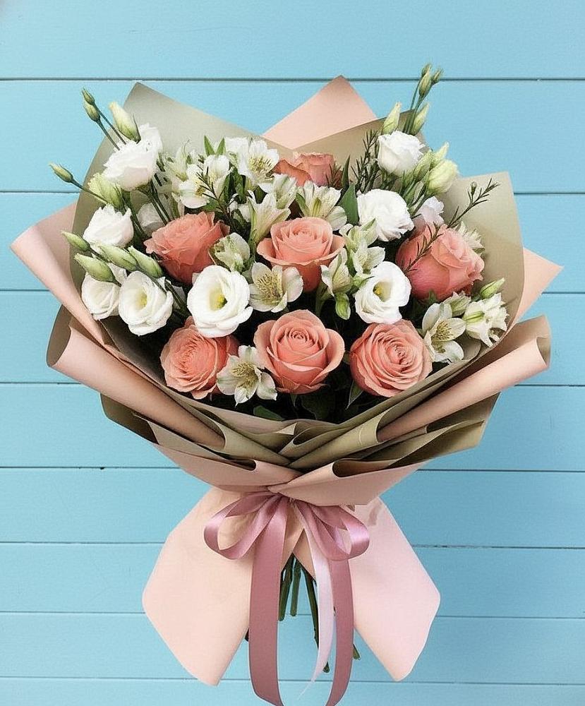 Букет цветов из: Розы, Альстромерии и Лизиантусы в Посёлок Центральной усадьбы совхоза Озёры