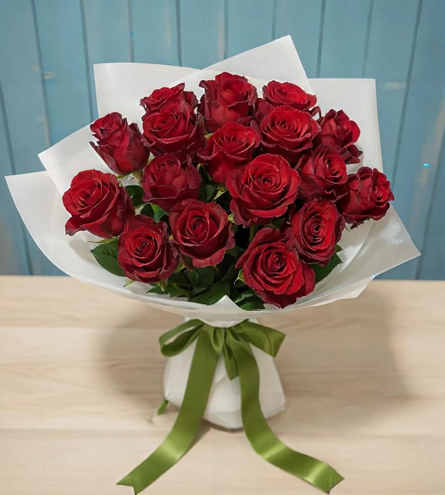 Букет Красные розы в Посёлок Центральной усадьбы совхоза Озёры