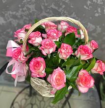 Цветочная композиция из Розы в корзине #REPLACE_PRED# Посёлок Центральной усадьбы совхоза Озёры