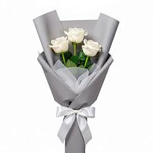Букет 3 белые розы #REPLACE_PRED# Посёлок Центральной усадьбы совхоза Озёры