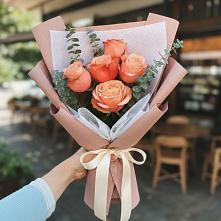 Букет цветов из:  Розы в Посёлок Центральной усадьбы совхоза Озёры