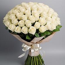 Букет 101 беля роза Белоснежка в Посёлок Центральной усадьбы совхоза Озёры