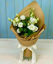 Букет цветов из:  Хризантемы и Лизиантусы в Посёлок Центральной усадьбы совхоза Озёры