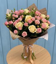 Букет цветов из:  Розы в Посёлок Центральной усадьбы совхоза Озёры