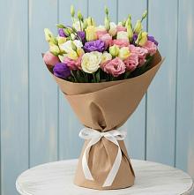 Букет цветов из:  Лизиантусы в Посёлок Центральной усадьбы совхоза Озёры