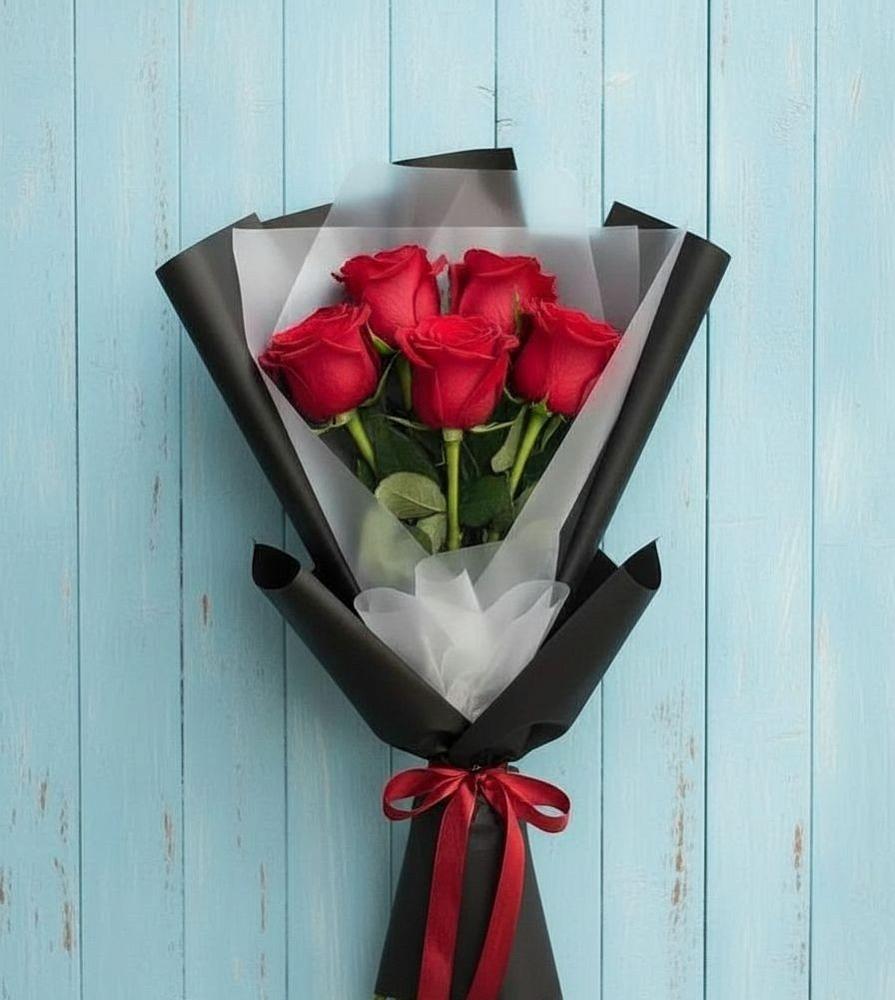 Букет цветов из: Розы в Посёлок Центральной усадьбы совхоза Озёры