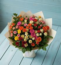 Букет Микс из разноцветных кустовых роз в Посёлок Центральной усадьбы совхоза Озёры