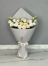 Букет цветов из:  Розы и Лизиантусы в Посёлок Центральной усадьбы совхоза Озёры